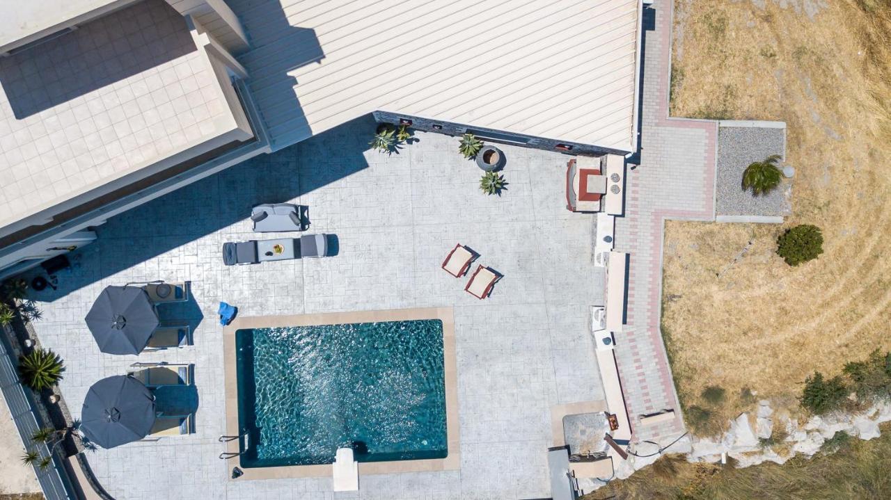 Des & Coo Luxury Villa With Private Pool Faliraki Exterior foto